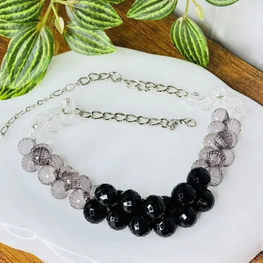 Vintage Faceted Lucite Bead Necklace Smokey Purple Taupe Plastic Graduated 4151
